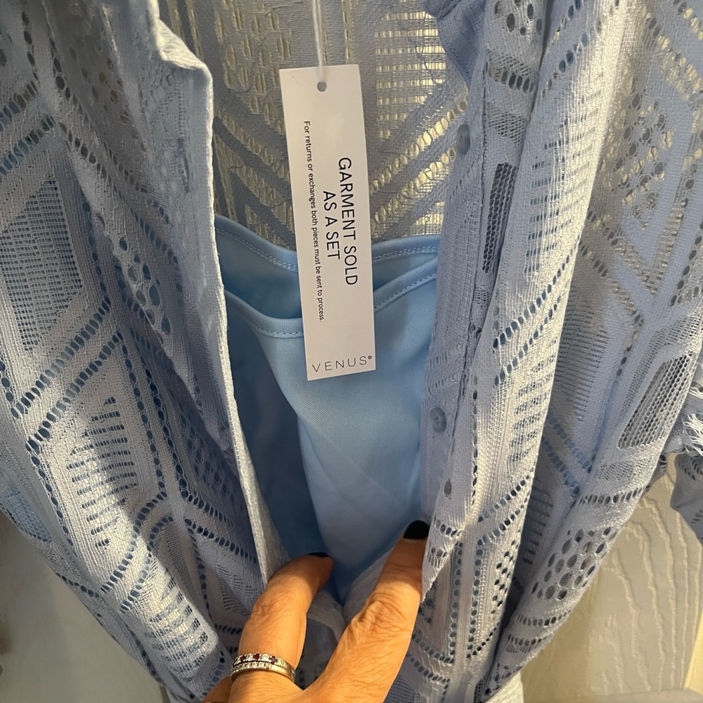 Venus Lace Chevron Overlay light Blue dress size 4 - Picture 5 of 6